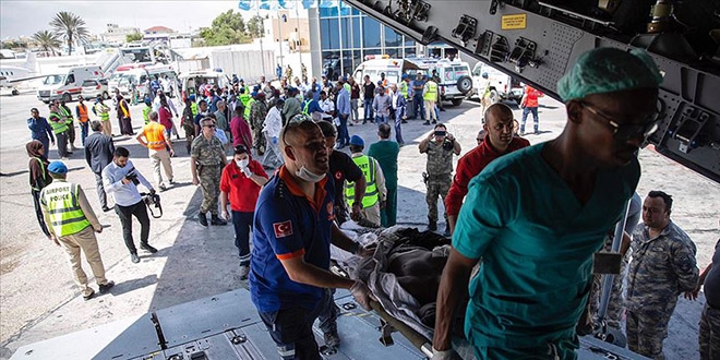 Somali'de yaralanan 16 kii Trkiye'ye getiriliyor
