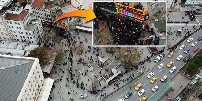 Çekilişe 2 gün kala Eminönü'nde 'umut' kuyruğu