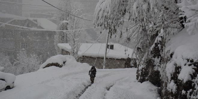 Dou'da kar esareti: 11 yerleim yerinin yolu kapand