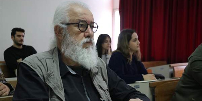 Fakülte arkadaşlarının 'Zafer amca'sı, hocalarının gözdesi