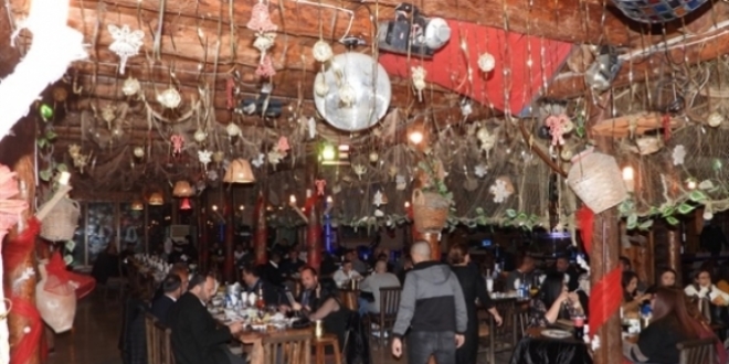 Yeni yılı dışarıda karşılamak cep yakıyor