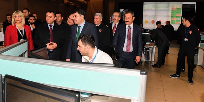 Ankara Valisi, 112 Acil ar Merkezi'ni denetledi