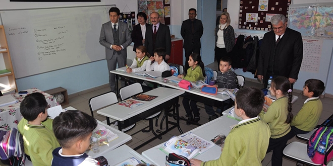 Milli Eğitim Müdürü'nden köy okuluna tam not