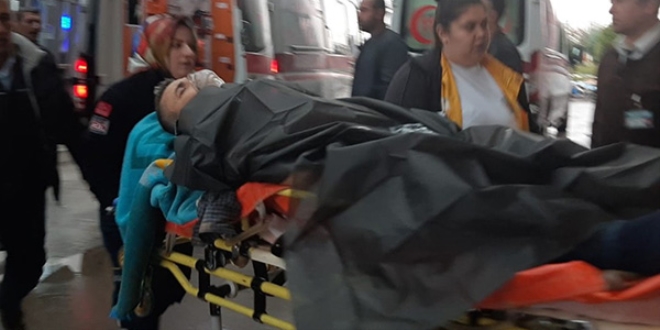 Üvey kardeşlerin kavgası kanlı bitti