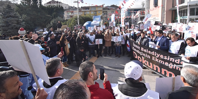 CHP'li Belediye, 25 szlemeli personeli iten kard