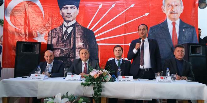 CHP, belediye başkanının FETÖ'den tutuklandığı Urla'da toplantı düzenledi