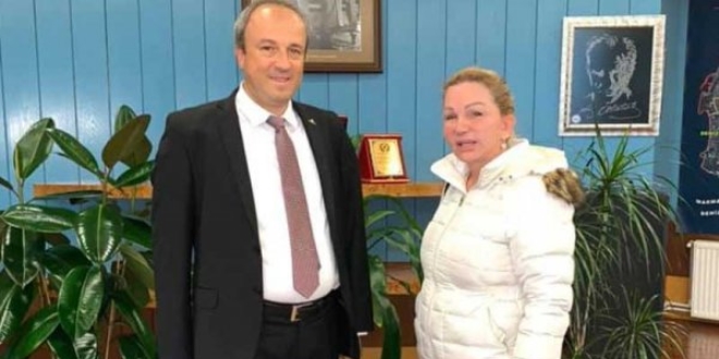 CHP'li belediye, trans bir kiiyi ofr olarak ie ald