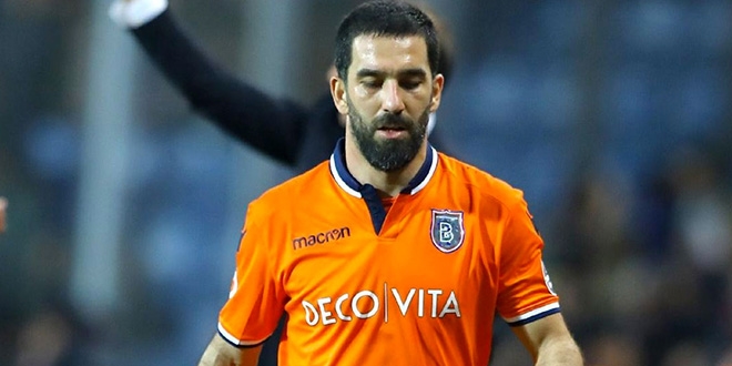 Arda Turan, Medipol Başakşehir'in kamp kadrosunda yok