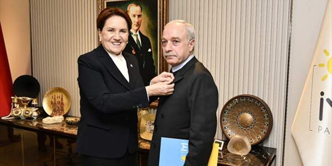 Emekli Albay Sarızeybek, İYİ Parti'ye katıldı