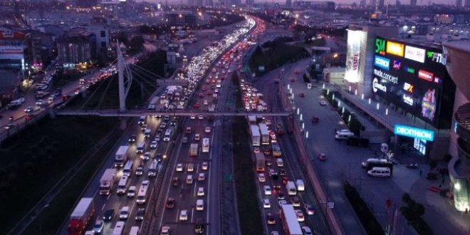 İstanbul'un araç sayısı 21 ilin nüfusu kadar