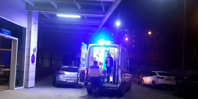 Balkondan düşerek ölen liseli Sedef, toprağa verildi