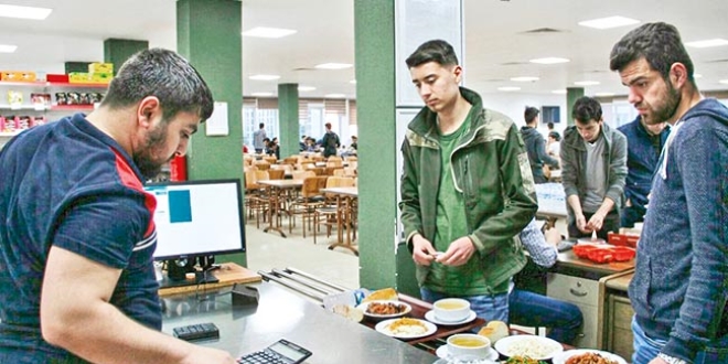 Öğrencinin iki öğünü devletten