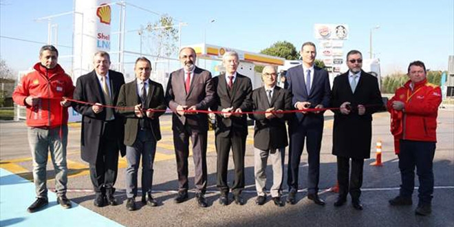Türkiye'nin ilk sıvılaştırılmış doğal gaz istasyonu açıldı