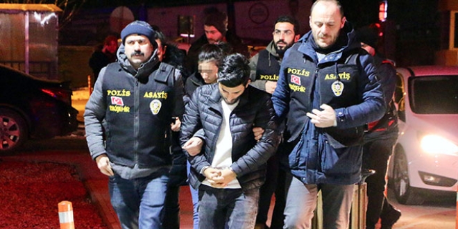 İnternet üzerinden 62 kişiyi dolandıran çift yakalandı