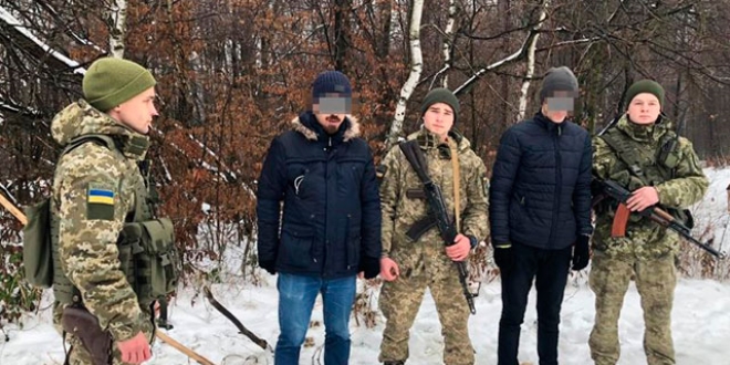 İki Türk, Slovakya'ya geçmeye çalışırken yakalandı