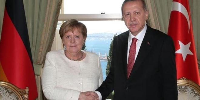 Cumhurbakan Erdoan, Merkel'le telefonda grt
