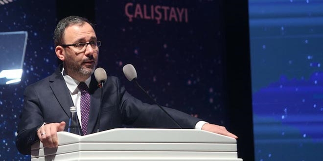 Bakan Kasapoğlu: Spor kulüpleri yasası Meclis'e geliyor
