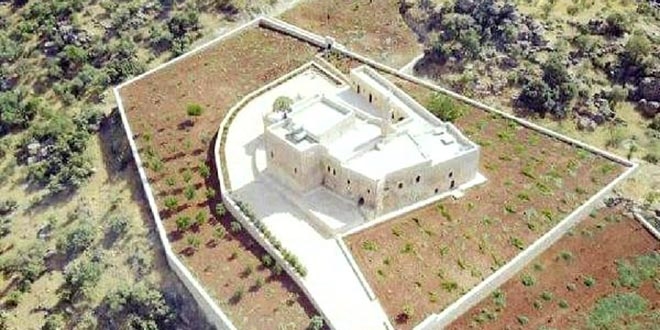Tutuklanan rahip, teröristleri manastırda saklamış