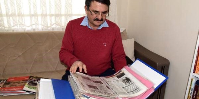 Sınıf öğretmeni, 33 yıldır yerel gazetelerin arşivini tutuyor