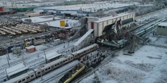 Ankara'daki YHT kazasında 2 sanığa tahliye kararı