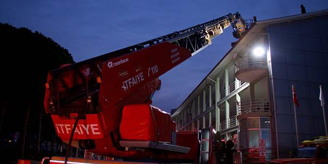 Samsun'da hastanede ��kan yang�n hasara neden oldu