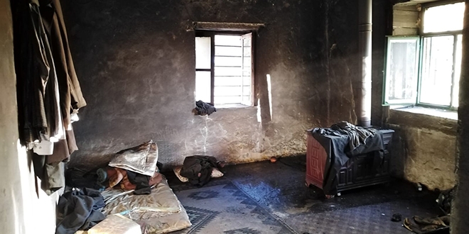 Elektrikli battaniyeye ka��rd��� idrar hayat�na mal oldu