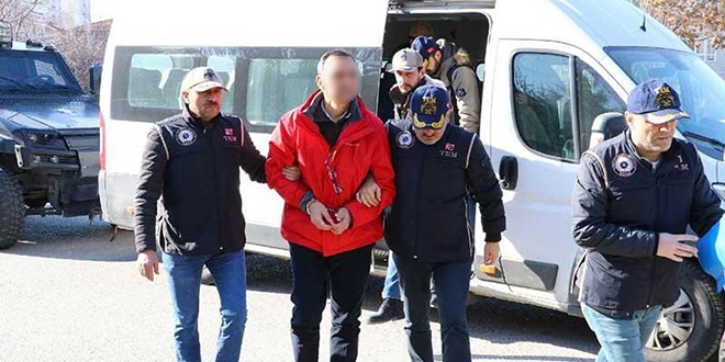 Nihat Özdemir'in oğlu ve gelini serbest bırakıldı