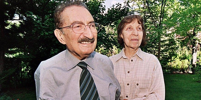 R, Ecevit'in Devlet Mezarlığı'na defni için yasa teklifi hazırlandı