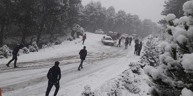 Osmaniye'de yaylaya giden vatanda�lar mahsur kald�