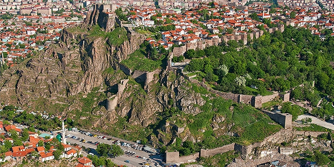 Asırlık Ankara Kalesi Başkent'e ışık saçacak