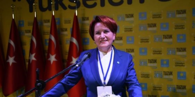 Akşener, partililerden kapı kapı dolaşmalarını istedi