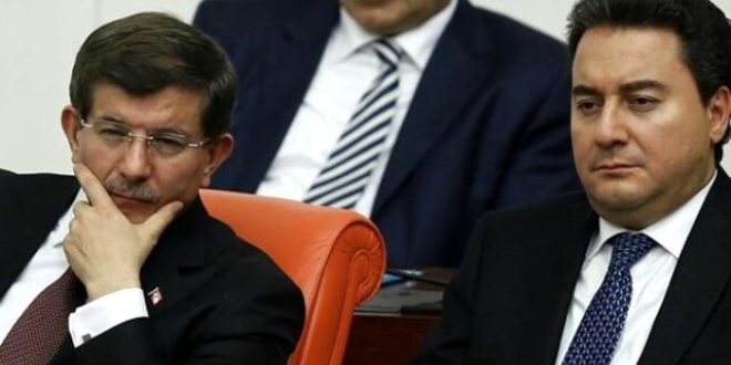 Son seçim anketinde Babacan ve Davutoğlu'na soğuk duş!