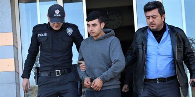 Annesini 15 yerinden bıçaklayan oğul tutuklandı