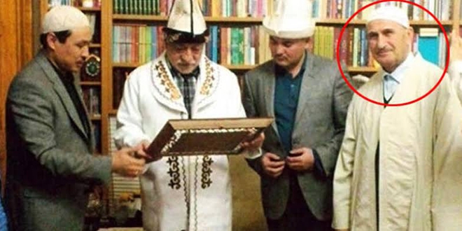 Fotoğraflara rağmen FETÖ elebaşıyla görüştüğünü kabul etmedi
