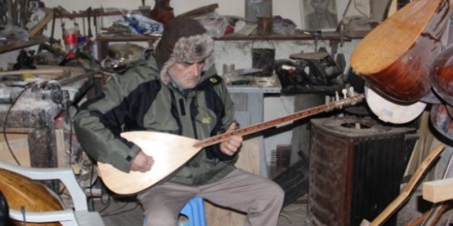 Yar�m as�rd�r hem yap�yor hem sat�yor hem �al�yor