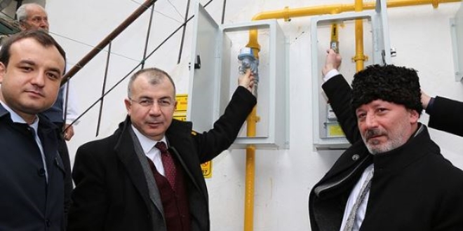 Artvin'de konutlara ilk doğal gaz verildi