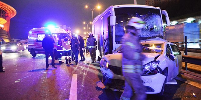 stanbul'da zincirleme trafik kazas: 10 yaral