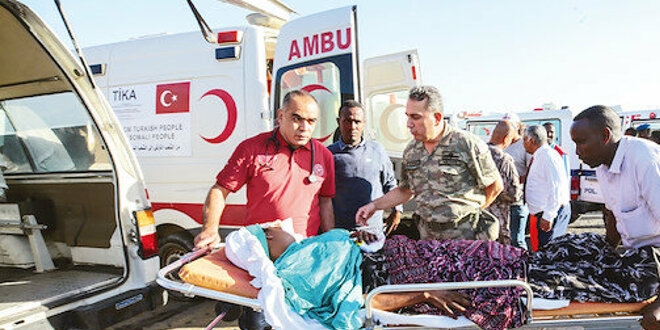 Somali halkı Türkiye'yi savundu