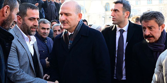 Bakan Soylu'dan A. Çevik'in ailesine taziye ziyareti