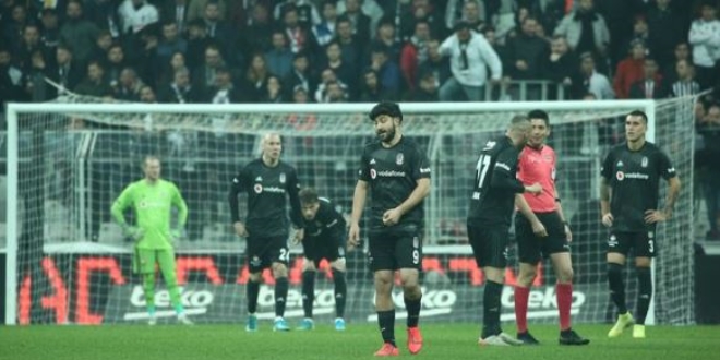 Beşiktaş'a soğuk duş! 5 gol var...