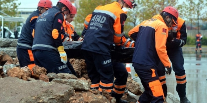 AFAD: Manisa'daki depremde can kayb ve yaralanma yok