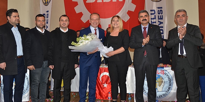 Belediyeden yüzde 35 zam ve kadınlara ayda bir gün izin
