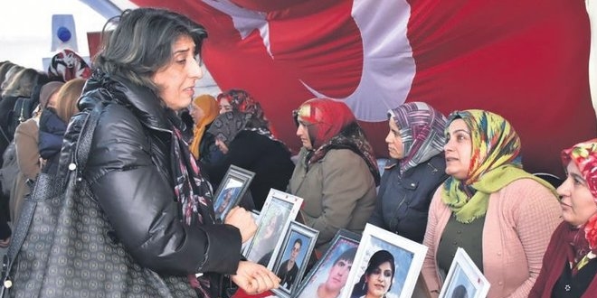 Diyarbakır annelerine herkes geldi onlar gelmedi