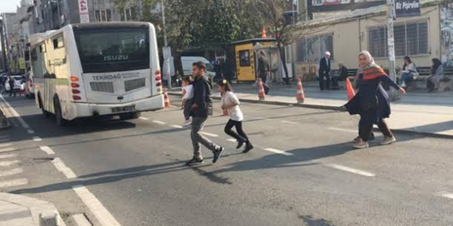 Emniyetten yayalara 'yanlış anlama' uyarısı