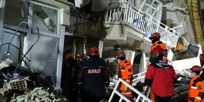 AFAD: Depremde lenlerin says 20'ye ykseldi