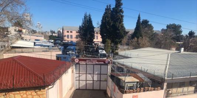 'Cezaevinde 814 hükümlü nakledilmeye başlandı'