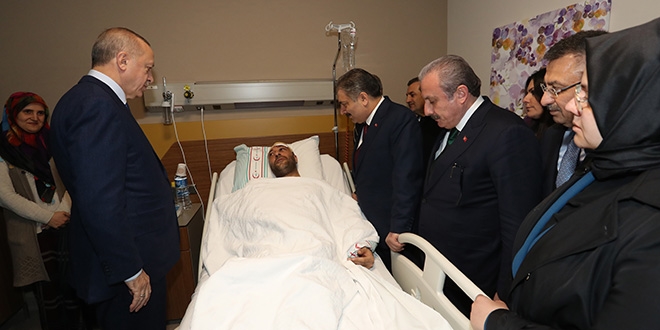Cumhurbakan Erdoan, yaral vatandalar ziyaret etti