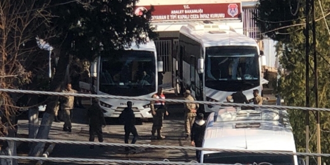 Adıyaman Cezaevindeki hükümlü ve tutuklular naklediliyor