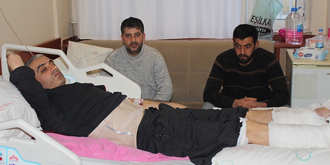 Depremden korktu 2'nci kattan atladı, bacaklarını ve belini kırdı