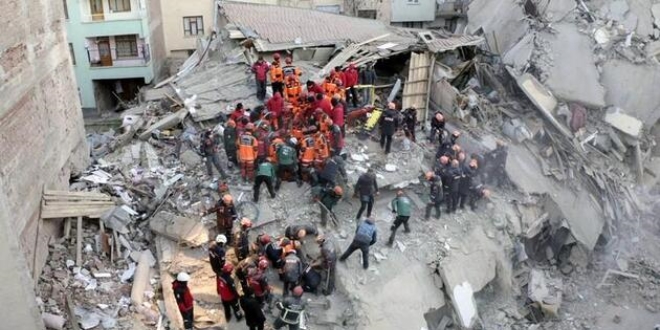 Elazığ depremini Devlete çakmak için fırsat olarak görenler!